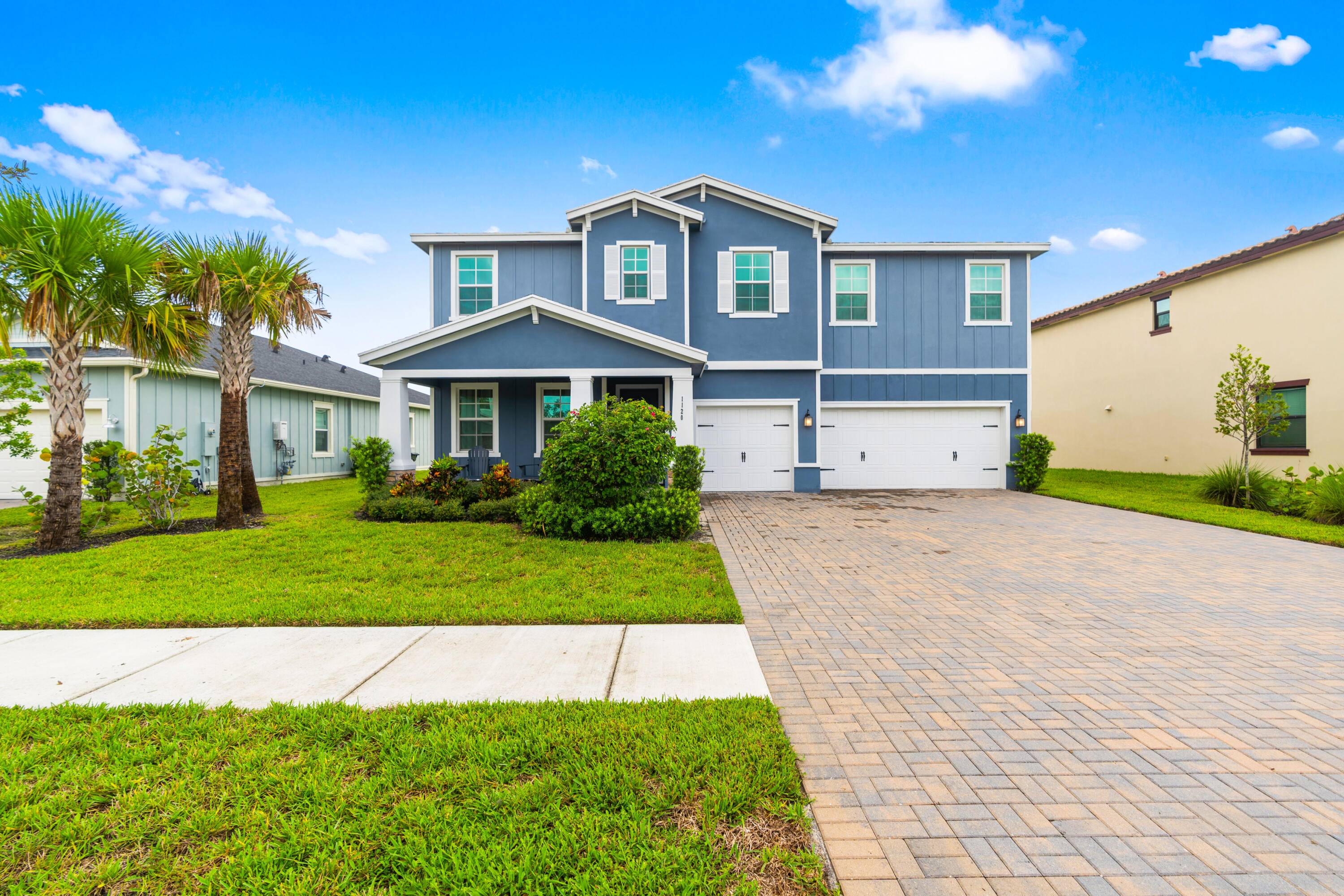 Welcome to this stunning brand new home built in February 2023, featuring 5 bedrooms, 4 bathrooms, a spacious den, and a versatile loft.