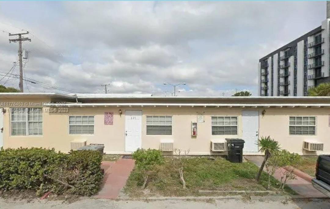 TB Real Estate Group is proud to present a great value add Quad Plex opportunity located a few blocks from E SunriseBlvd and US 1.