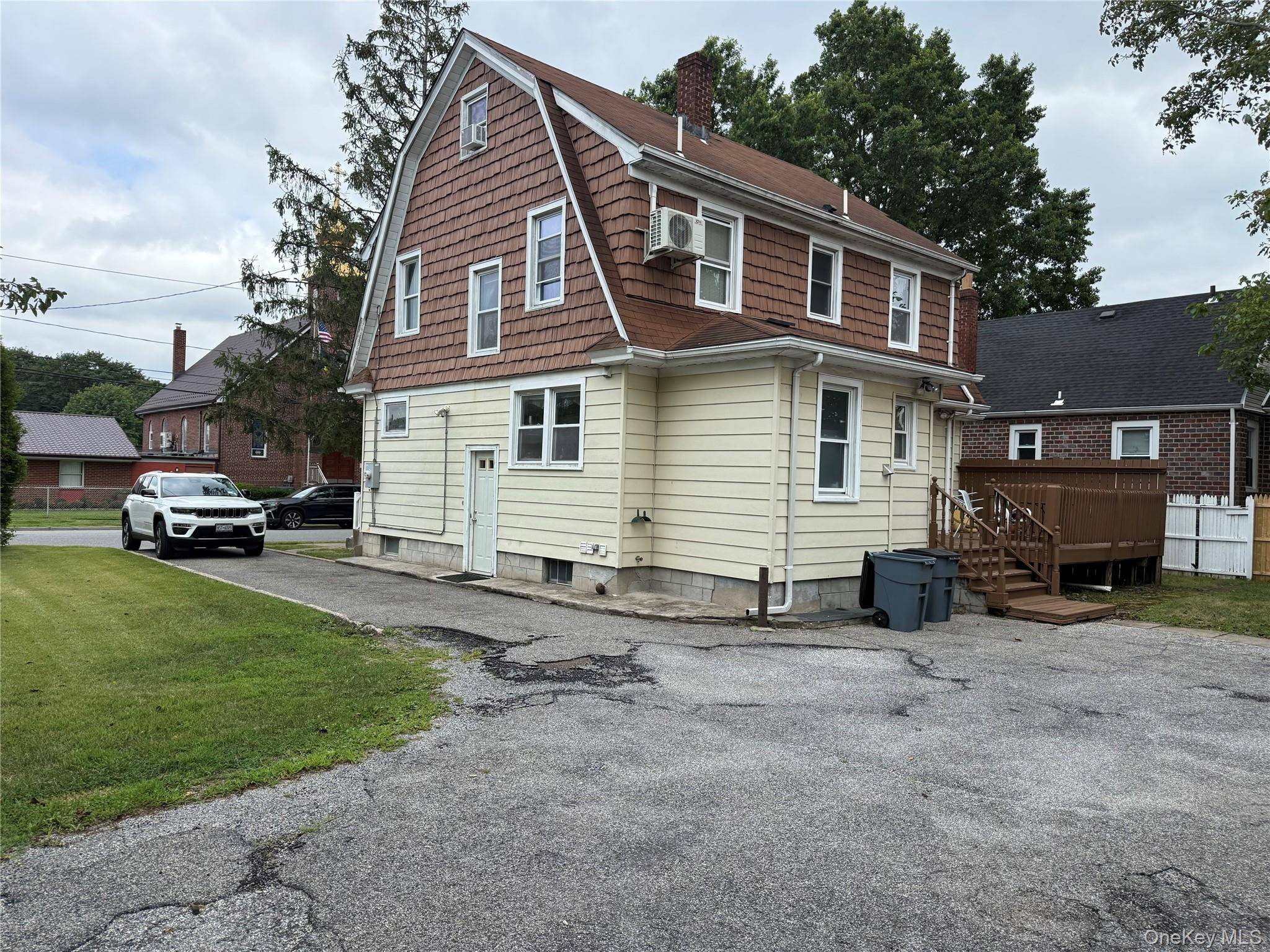Welcome to this spacious and well maintained Colonial in a convenient Uniondale location !