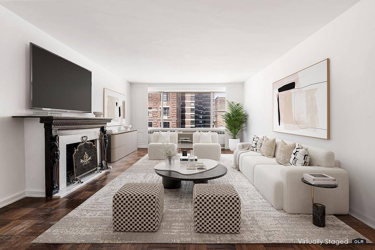 This beautifully proportioned high floor, convertible 3 bedroom boasts a great flow, enormous rooms, capacious closets, two and a half baths, and lovely river views to the east.