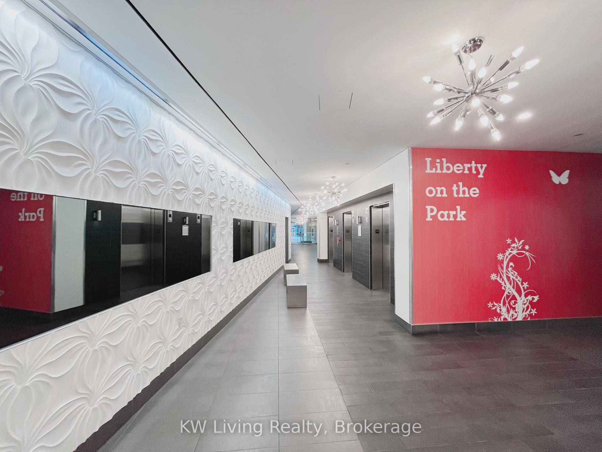 Sophisticated Urban Living Rare 2 Storey Loft with Breathtaking CN Tower Views.