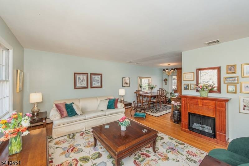 Welcome to this lovingly maintained, spacious and versatile 4 bedroom, 2 bath bi level home nestled in the desirable Cupsaw Lake area.