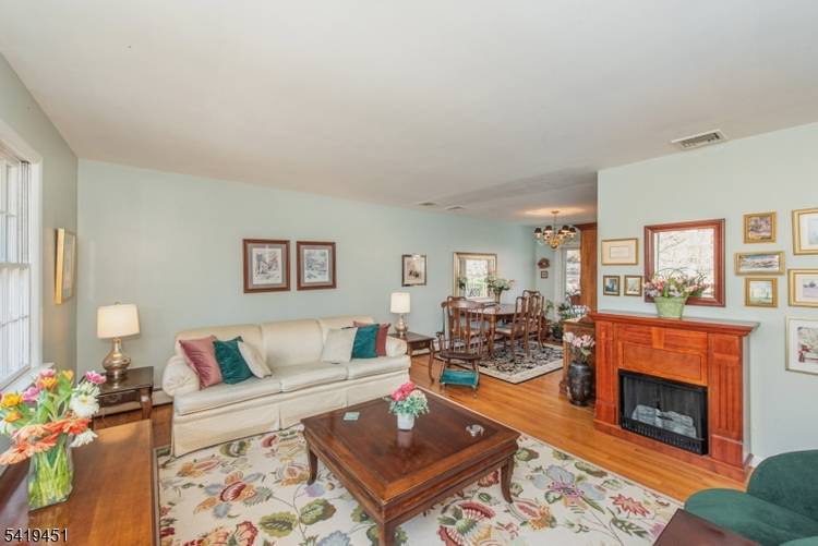 Welcome to this lovingly maintained, spacious and versatile 4 bedroom, 2 bath bi level home nestled in the desirable Cupsaw Lake area.