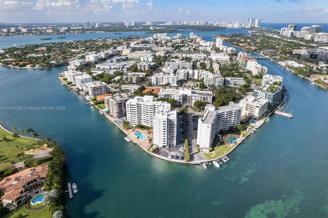 Sweeping views of the water and Indian Creek Island fill this 1, 820sf 2bed 2.