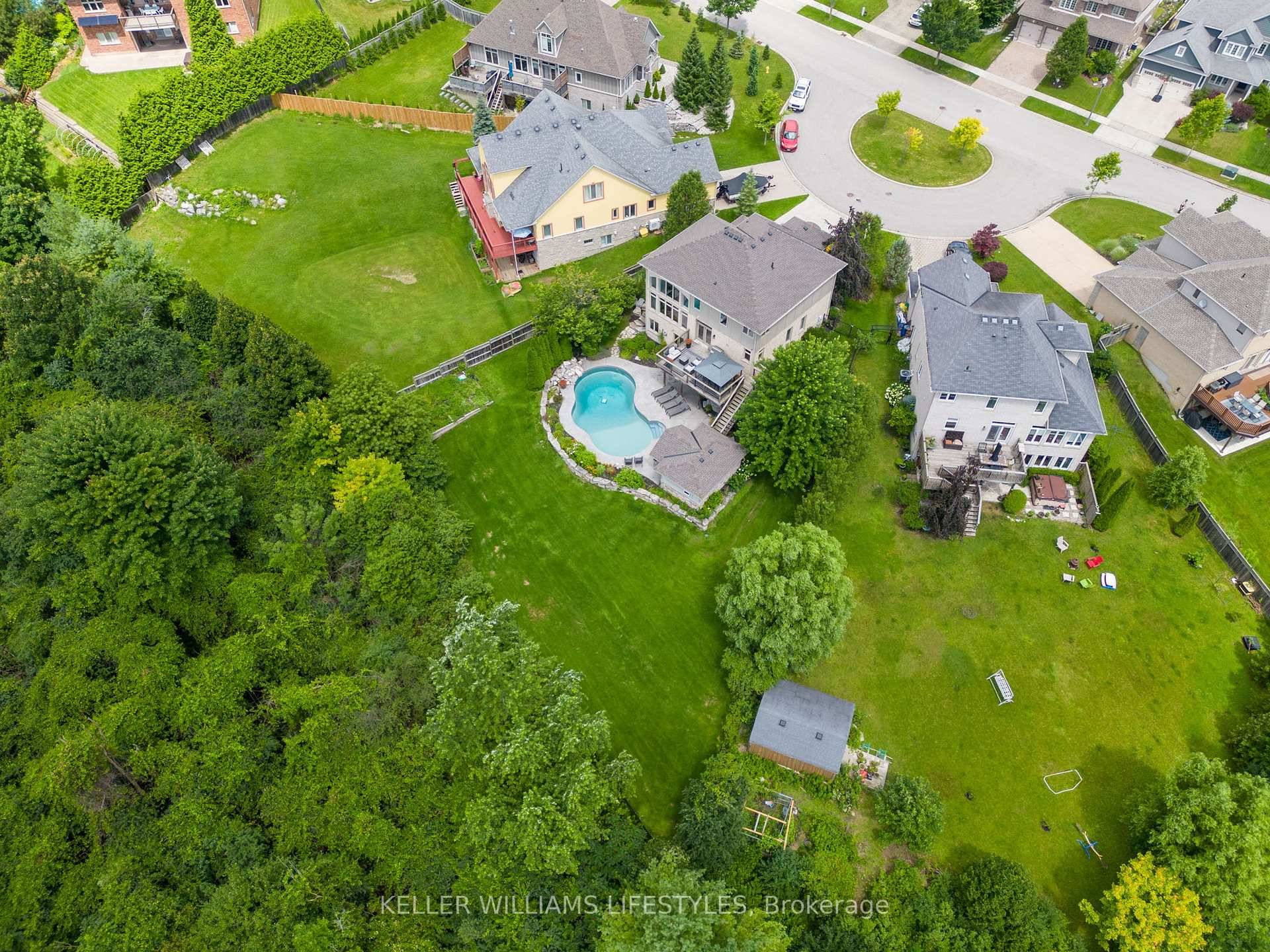 Welcome to this stunning residence nestled in London's Deer Ridge subdivision.