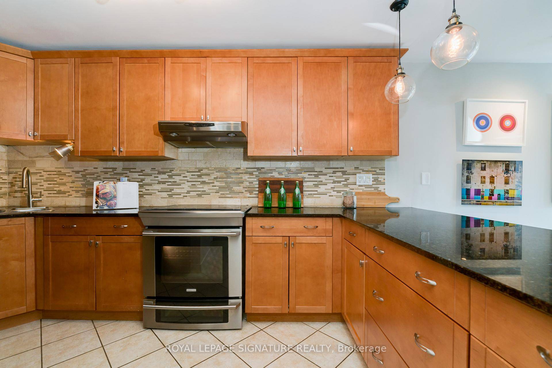 Amazing Spacious Condominium Townhouse in Community Feeling Complex.