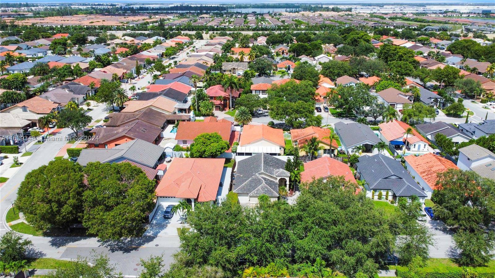 CHARMING 3 BEDROOMS, 2 BATHROOMS HOME FEATURING AN OPEN FLOOR PLAN PERFECT FOR MODERN LIVING.