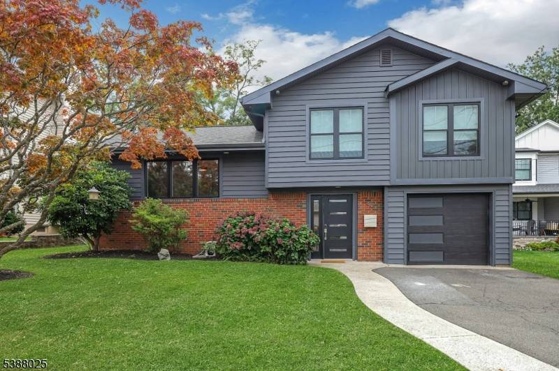 Fully Renovated hidden on a cul de sac Gem Move In Ready !