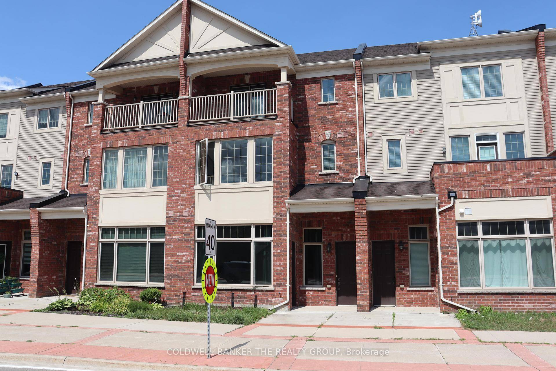 Stunning open concept Ground floor unit with private entrance to patio amp ; a secondary entrance to parking spaces.