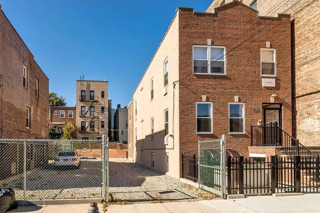 Welcome to this spacious and beautifully maintained 5 family home in the heart of the Allerton section of the Bronx.
