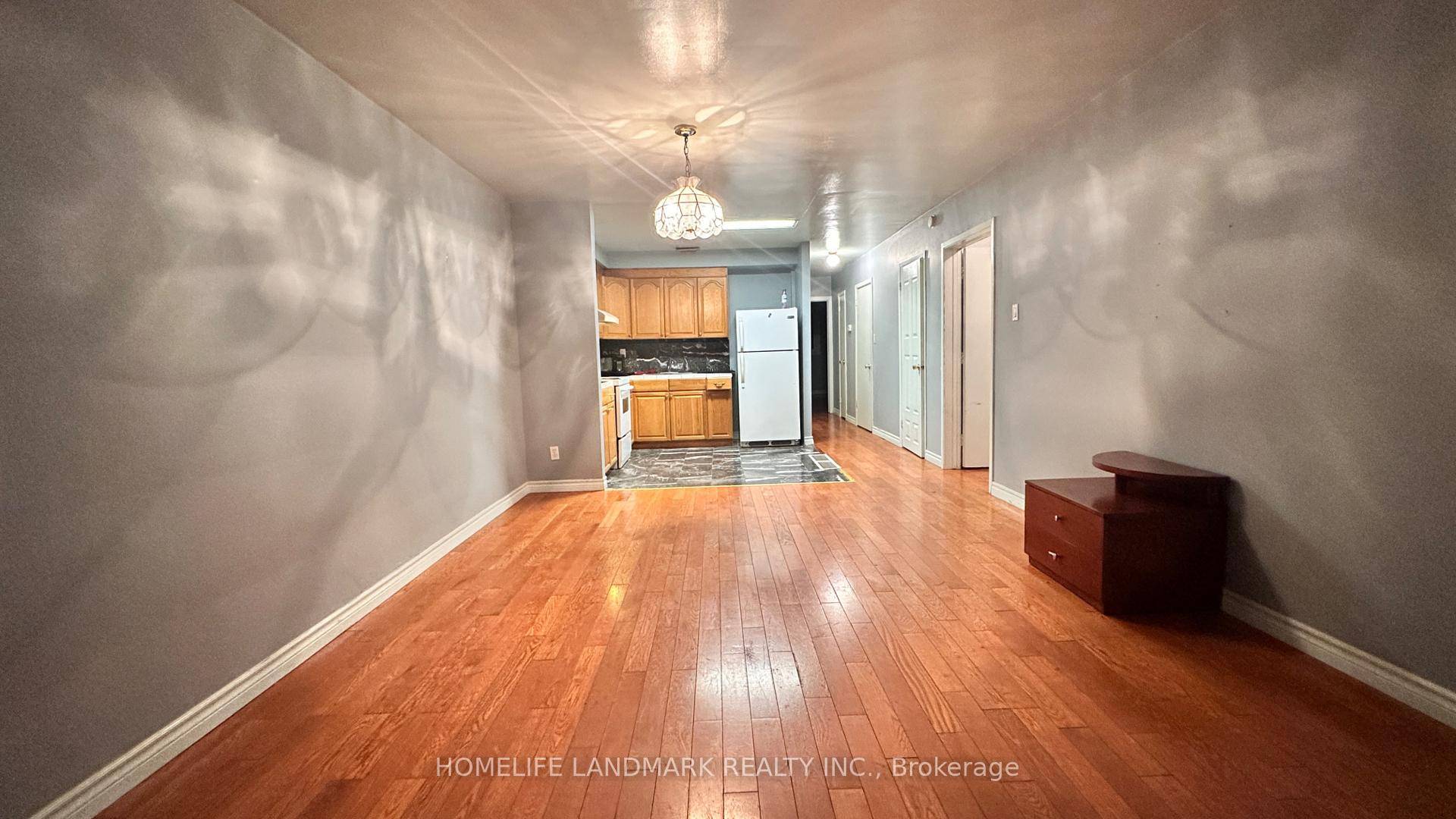 Incredible Lakeshore Location.