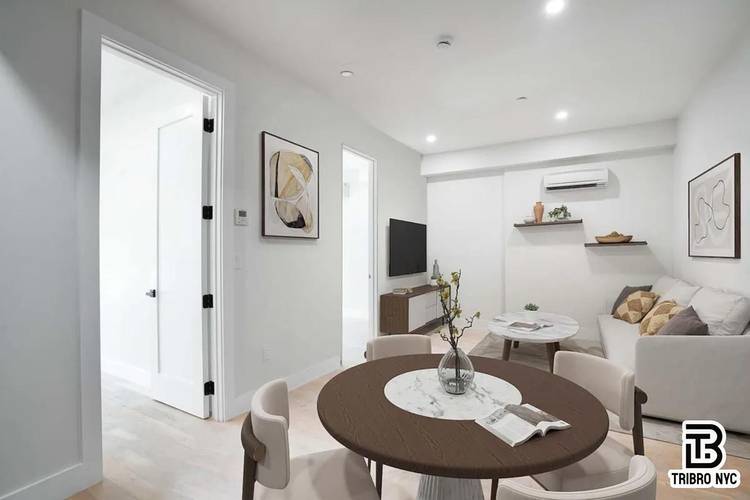 Beautiful spacious 2 bedroom in prime Williamsburg