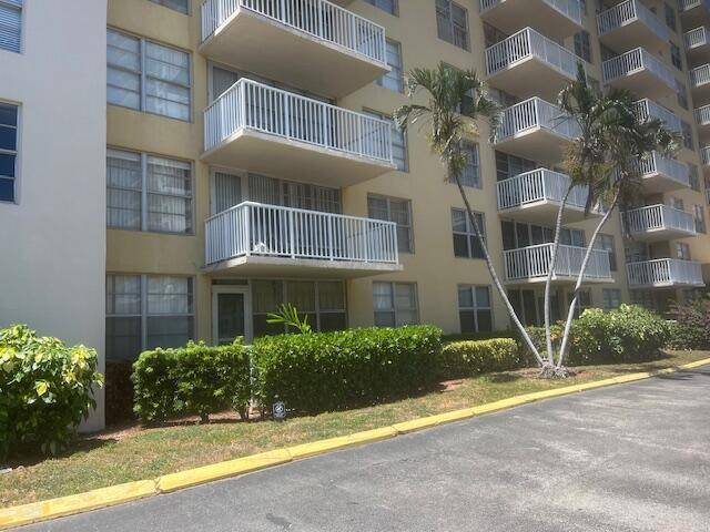 Fantastic opportunity to own a first floor condo unit with an extra large bedroom.