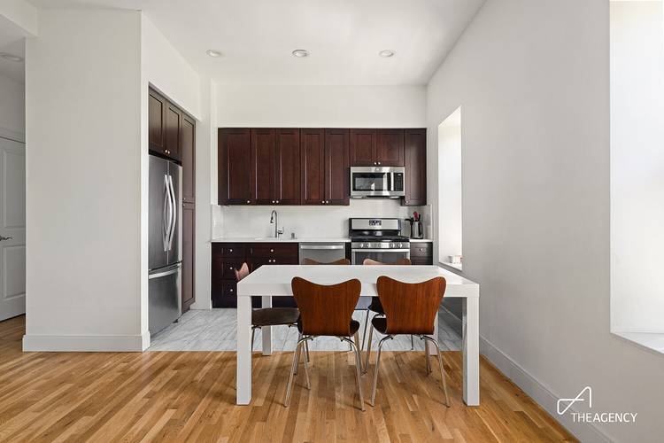 Perched on the sun filled top floor of a grand corner brownstone, this bright and efficient 3 bedroom, 2 bath home blends classic Brooklyn charm with modern comfort.