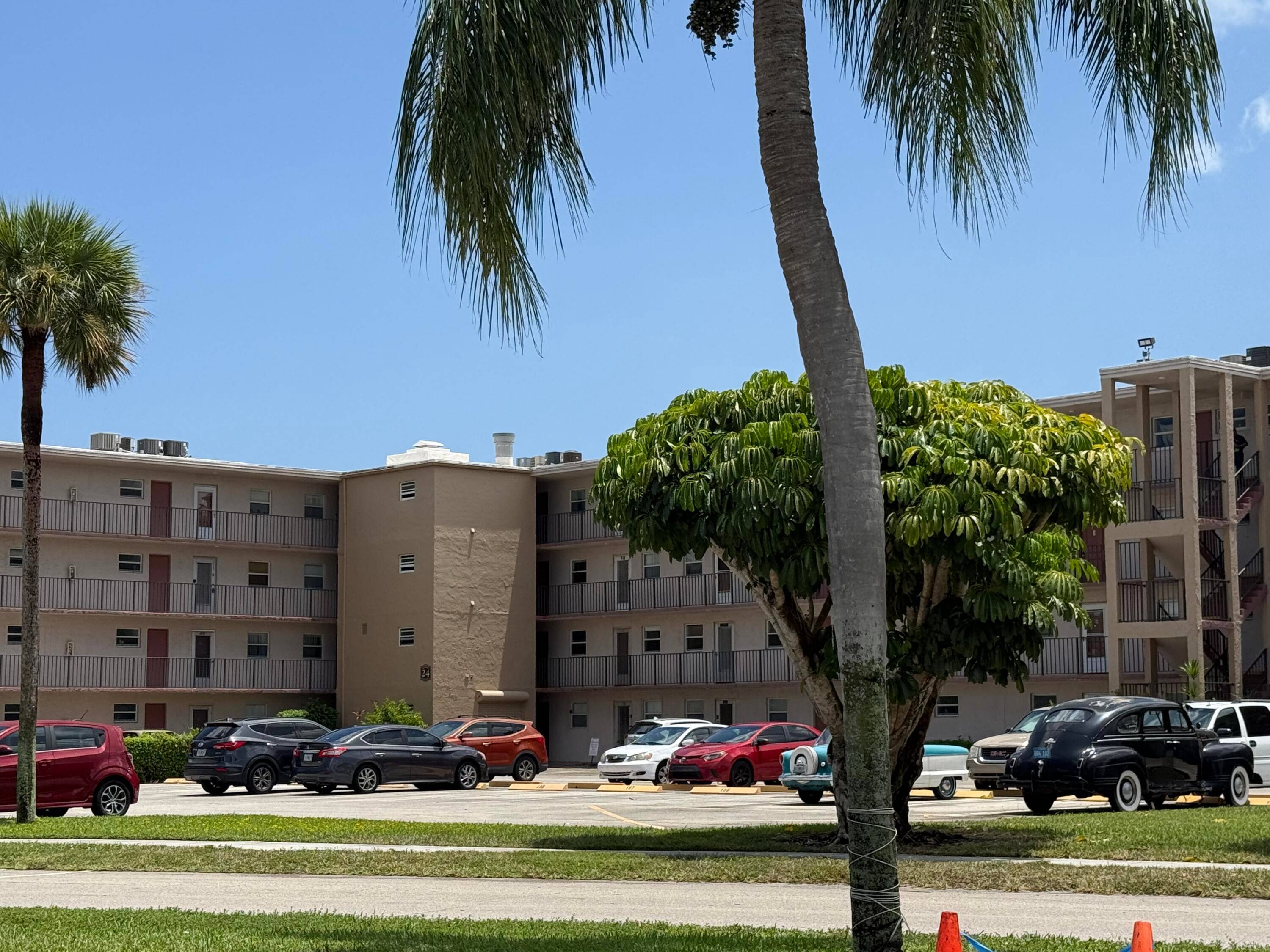 ADULT 55 PLUS COMMUNITY. LOWEST PRICED BEST DIRECT WATER VIEW, TOP FLOOR, PRIVATE END UNIT.