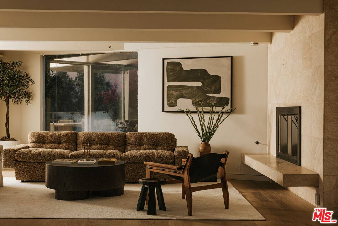 8448   Franklin Ave 4BR Sunset Strip La