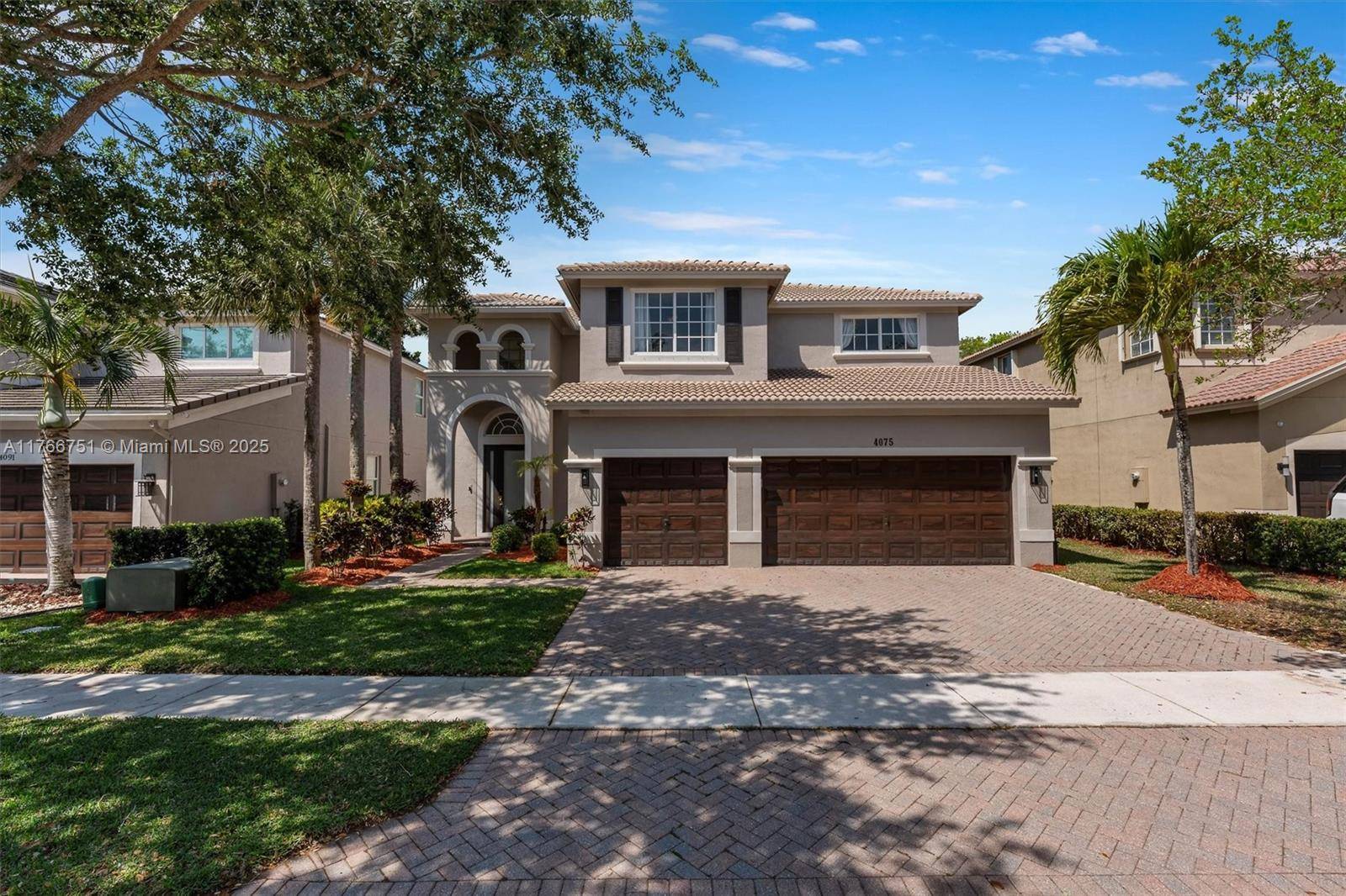 Welcome to the most Prestigious gated community ISLES AT WESTON.