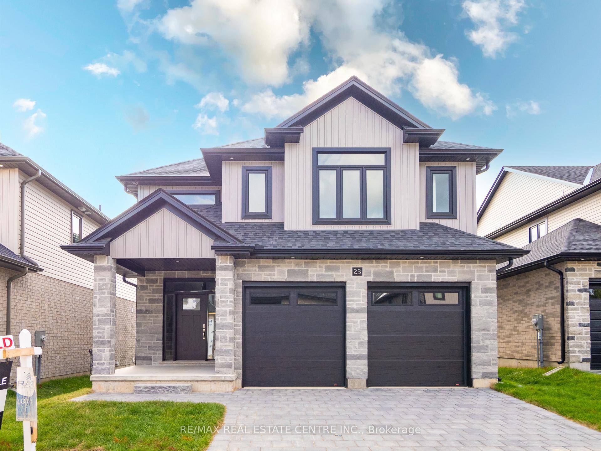 Welcome to Granton Estates by Rand Developments, a luxurious collection of high end two story single detached homes, situated just north of London.