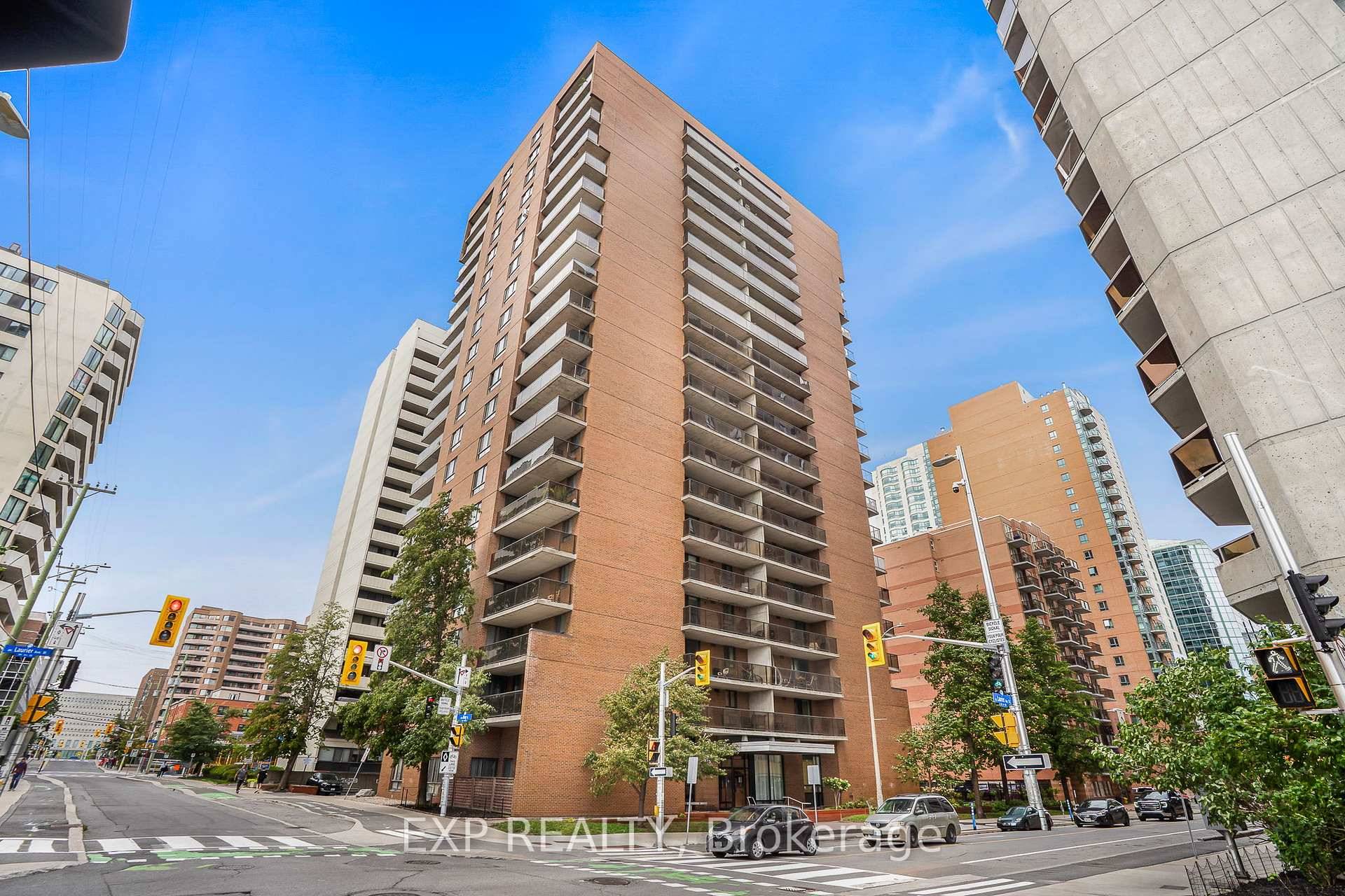 Discover an amazing rental opportunity in vibrant Centertown !
