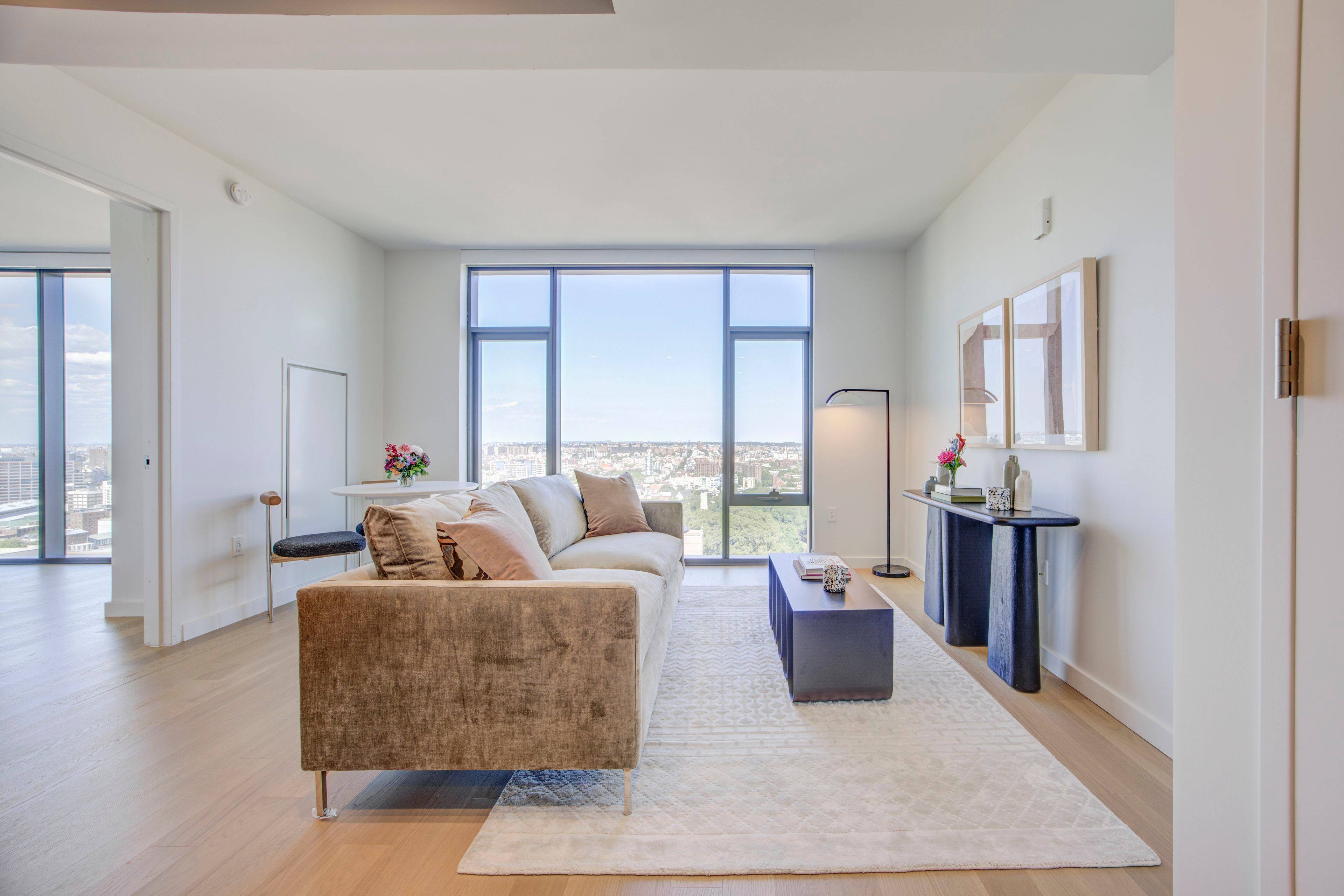 The Willoughby makes a definitive mark on the burgeoning Brooklyn skyline as it sets a new standard of living in an ideal location that epitomizes both convenience and character.