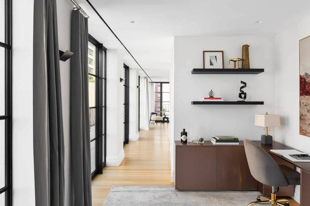 The Terrace Penthouse The Terrace Penthouse at 555 WEA is the most extraordinary duplex penthouse condominium to be offered on the Upper West Side, perhaps ever !