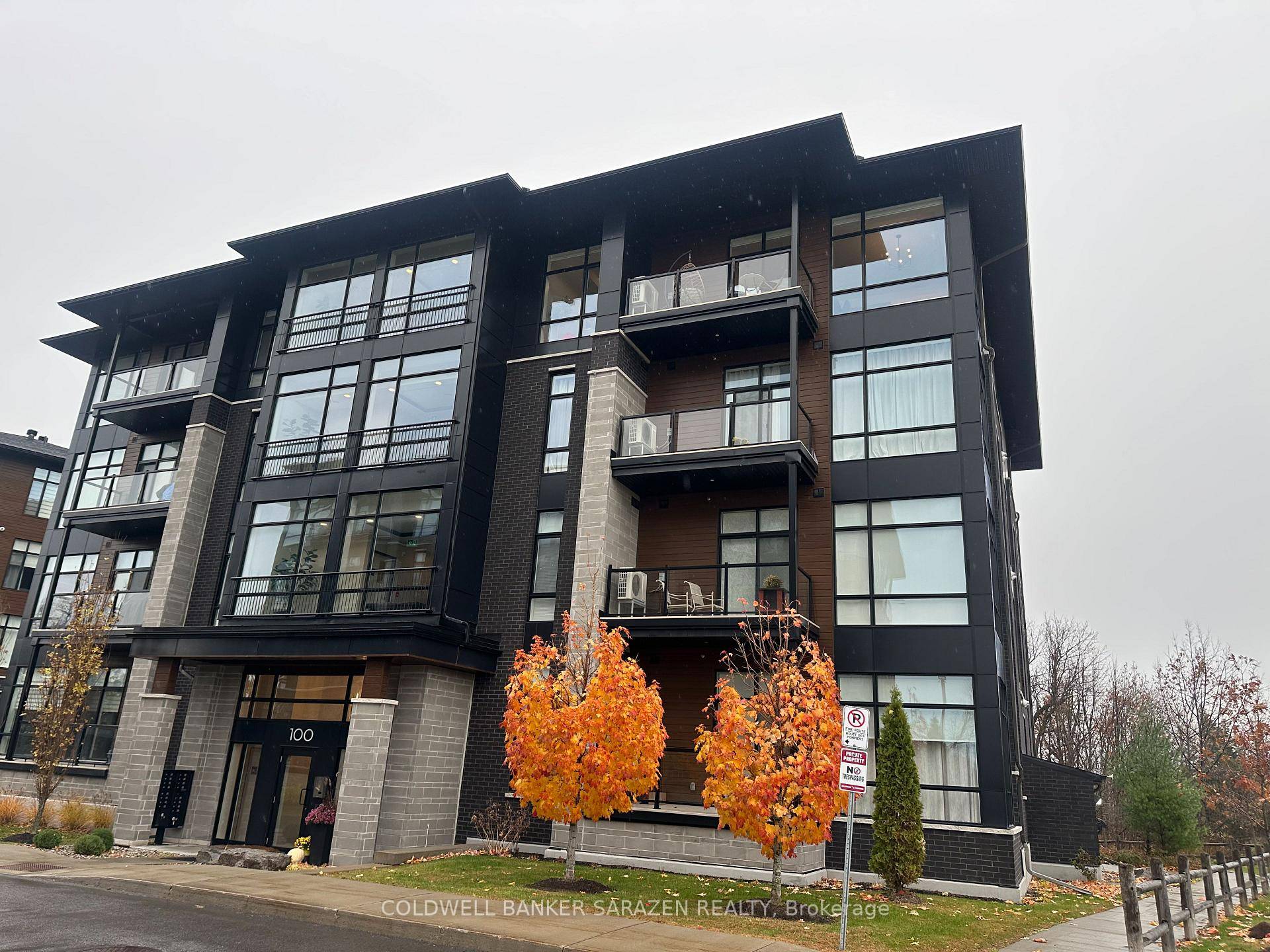 Contemporary 2 bedrooms, 2 full bathrooms condo in Riverside South with very detailed architecture.