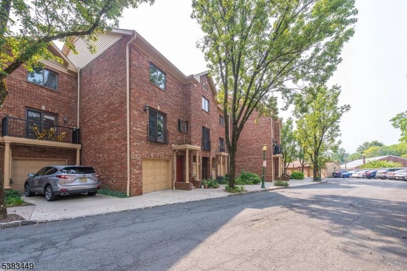 Welcome to The Mews Condominiums, where style meets convenience in the heart of South Orange Village !