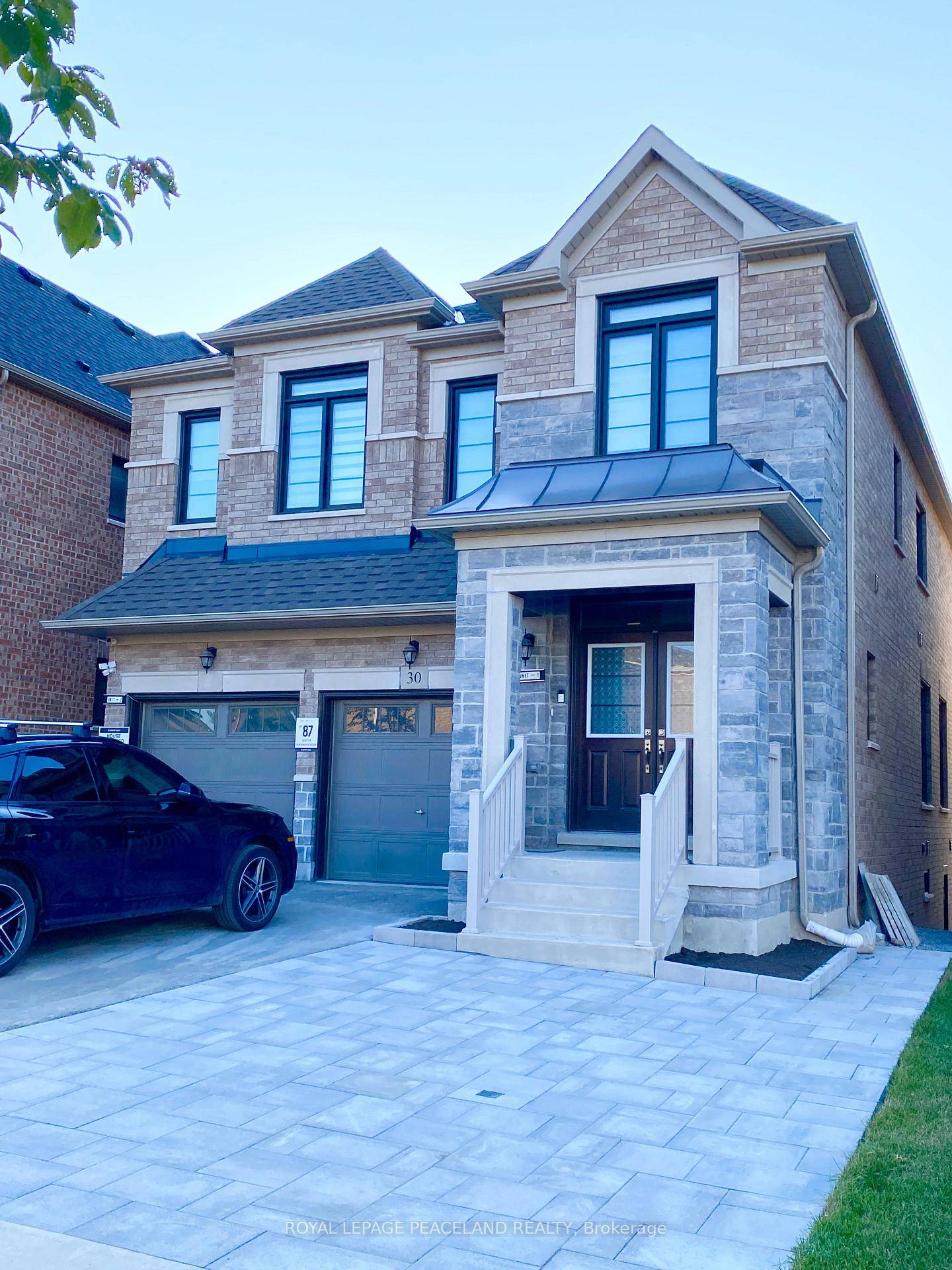 Absolutely breathtaking, only 2 years old, newly renovated legal walkout basement apartment in prestigious East Gwillimbury !