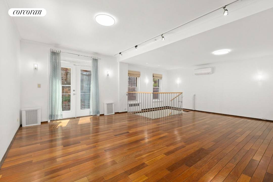 Welcome to your dream home, nestled in the vibrant heart of Chelsea at 210 West 19th Street !