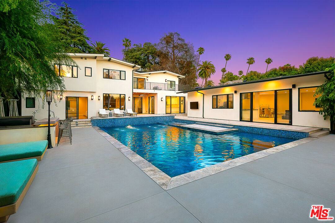 721  N Beverly Dr Beverly Hills Flats LA