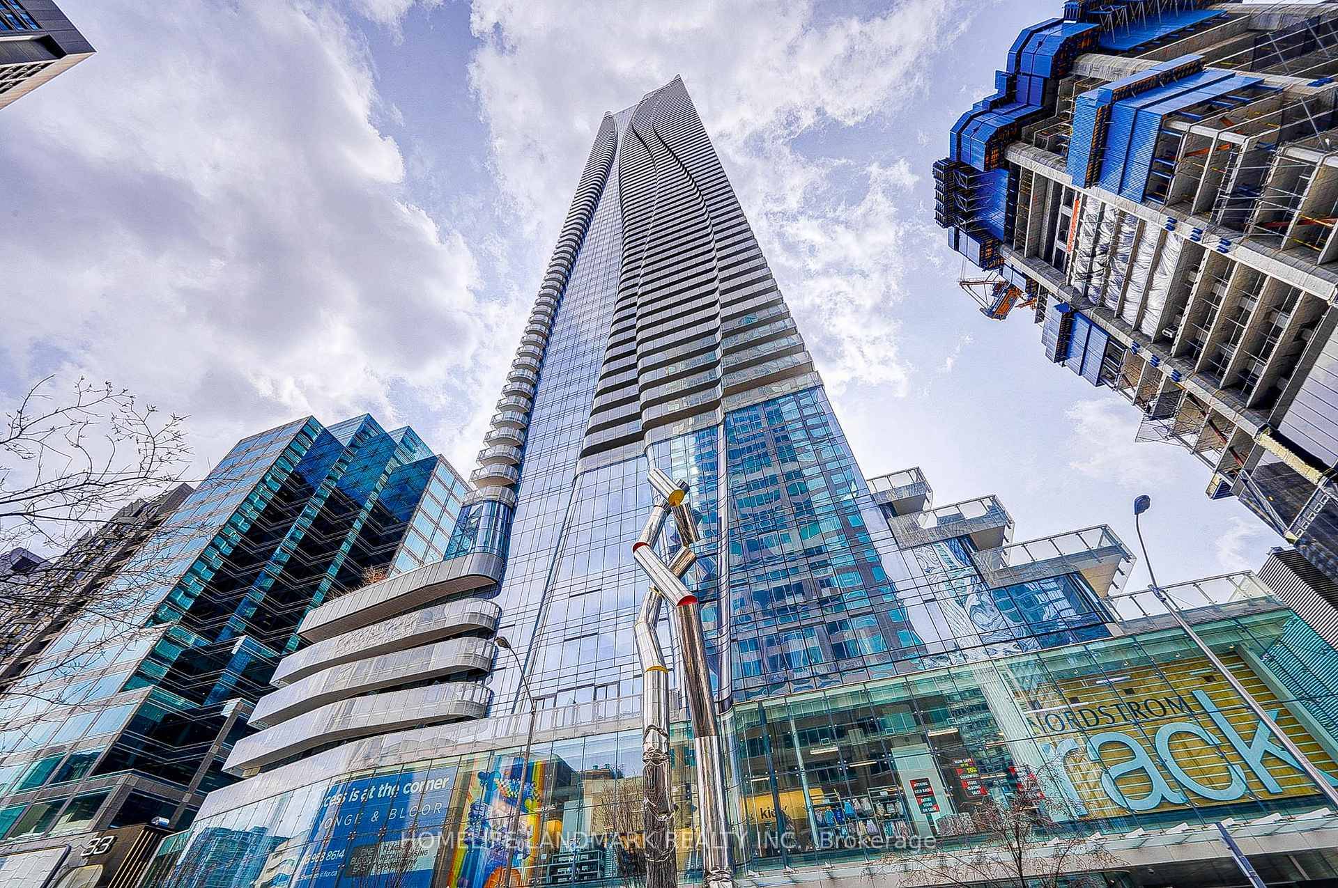 Exceptional Luxury New Condo In Yonge Bloor.