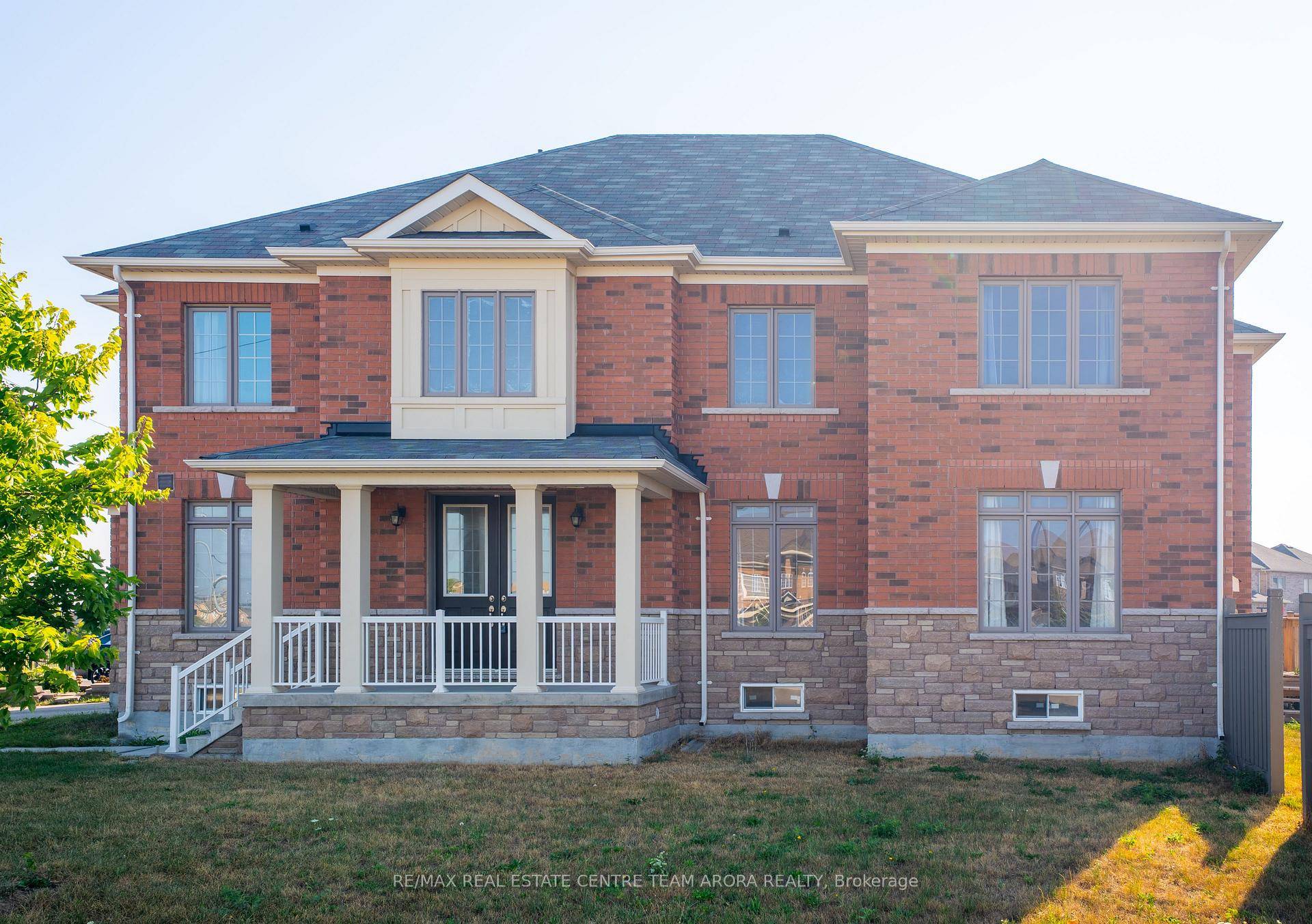 Step into a world of elevated living at 33 Dunley Crescent a striking, corner lot residence that redefines modern luxury in the coveted Credit Valley community.