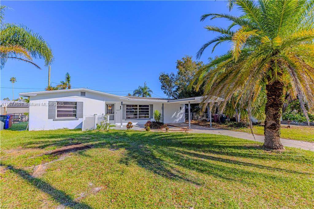 This gorgeous 4 bedroom, 2 bath pool home in the historic Palm Lee Park community combines timeless charm with modern updates.