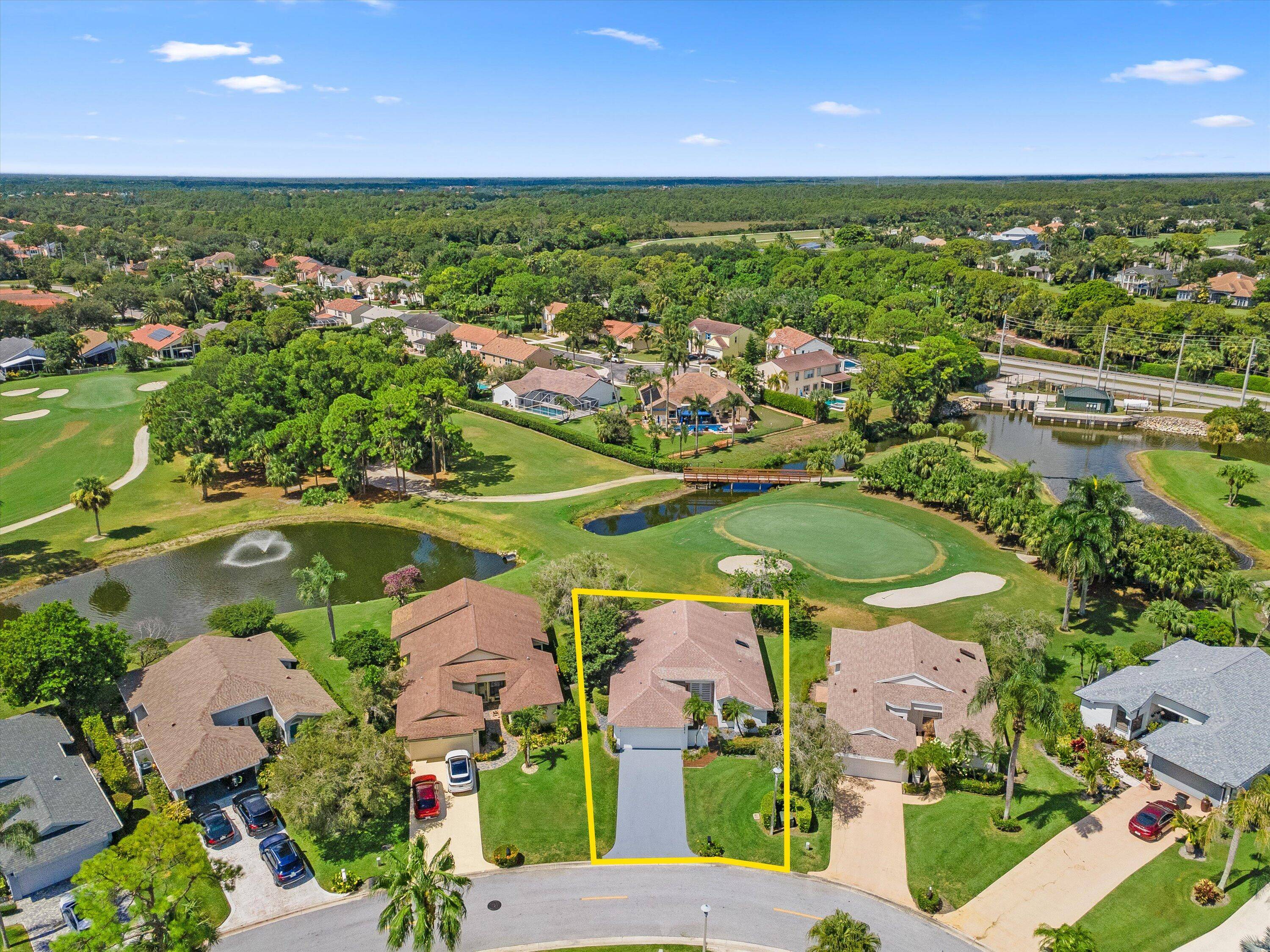 Available furnished seasonally or annually also available unfurnished This beautifully renovated 3 bedroom, 2 bathroom single family home is a rare opportunity in the prestigious gated Eastpointe Country Club.