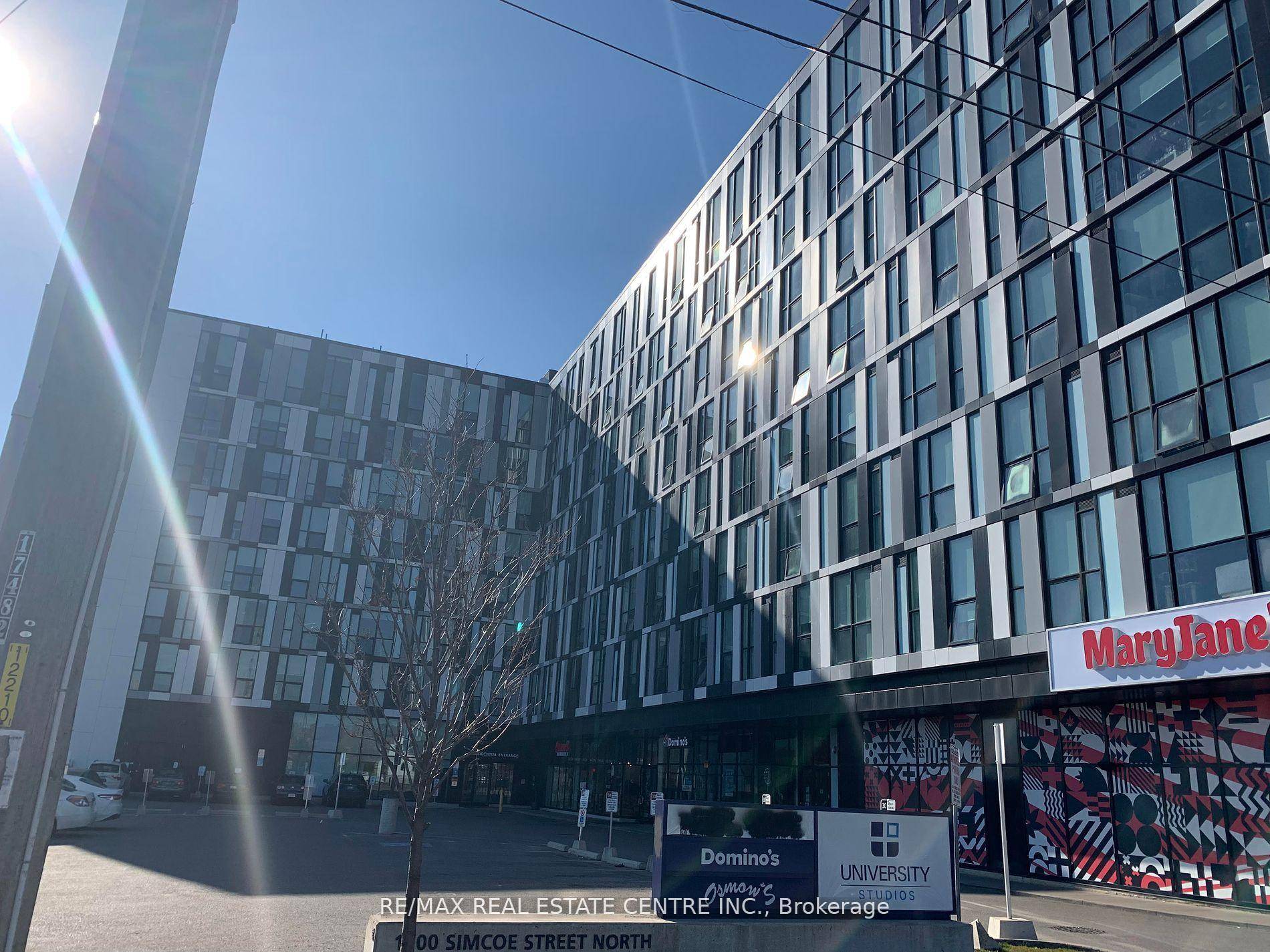 Fantastic Opportunity to Lease a Stylish, Fully Furnished Studio at University Studios !