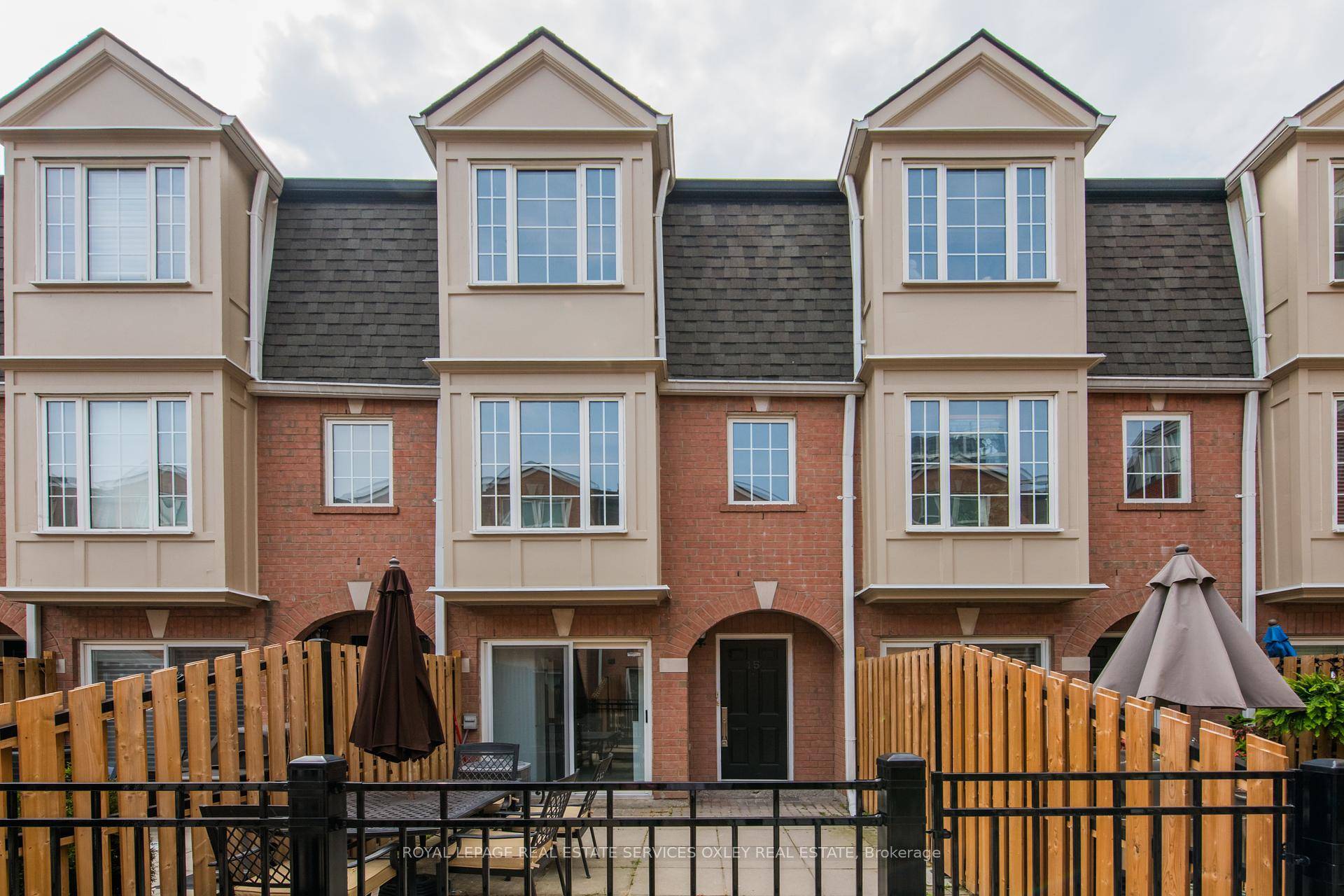 Tucked away in a quiet enclave just off Merton Street discreetly set in the 2nd row of townhomes amp ; backing directly onto the scenic Beltline Trail this elegant 4 ...