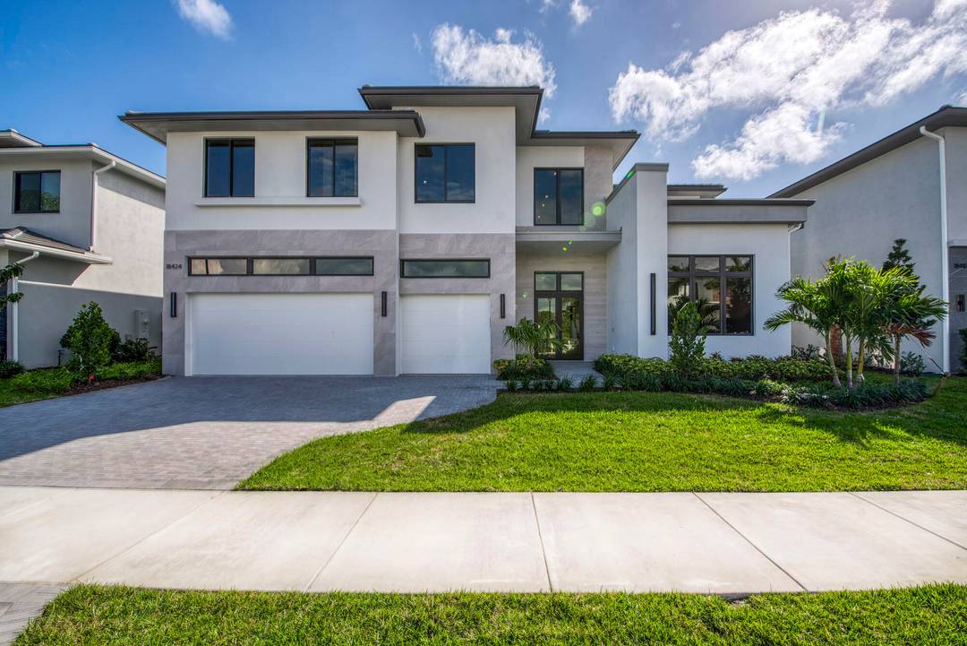 Brand new construction right in the heart of Jupiter, this stunning 6 bed, 6.