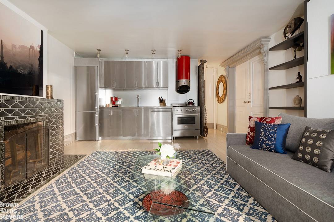 This exceptional Brooklyn Heights property redefines the meaning of a studio.
