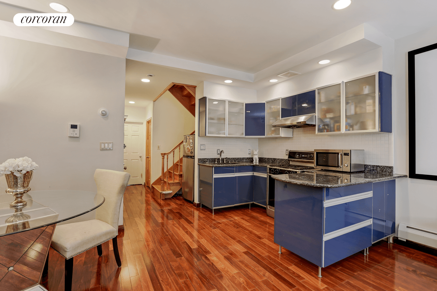 Discover the epitome of luxury living in the heart of Manhattan with Penthouse 4 at 124 Nassau Street.
