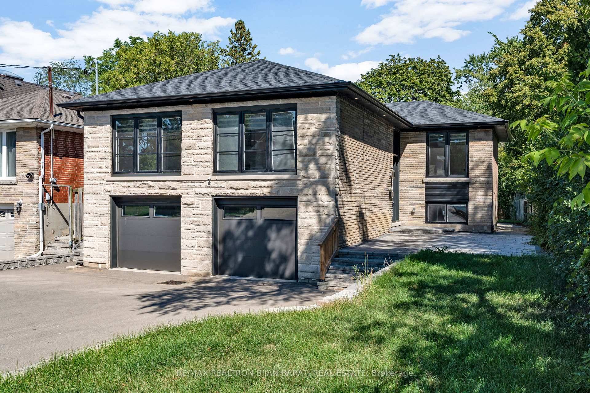 A Rare Opportunity To Lease A Fully Renovated Luxury Residence With 3 2 Bedrooms, 3 Full Bathrooms, 2 Kitchens, 2 Car Garage, And 6 Parking Spaces On The Driveway, Situated ...