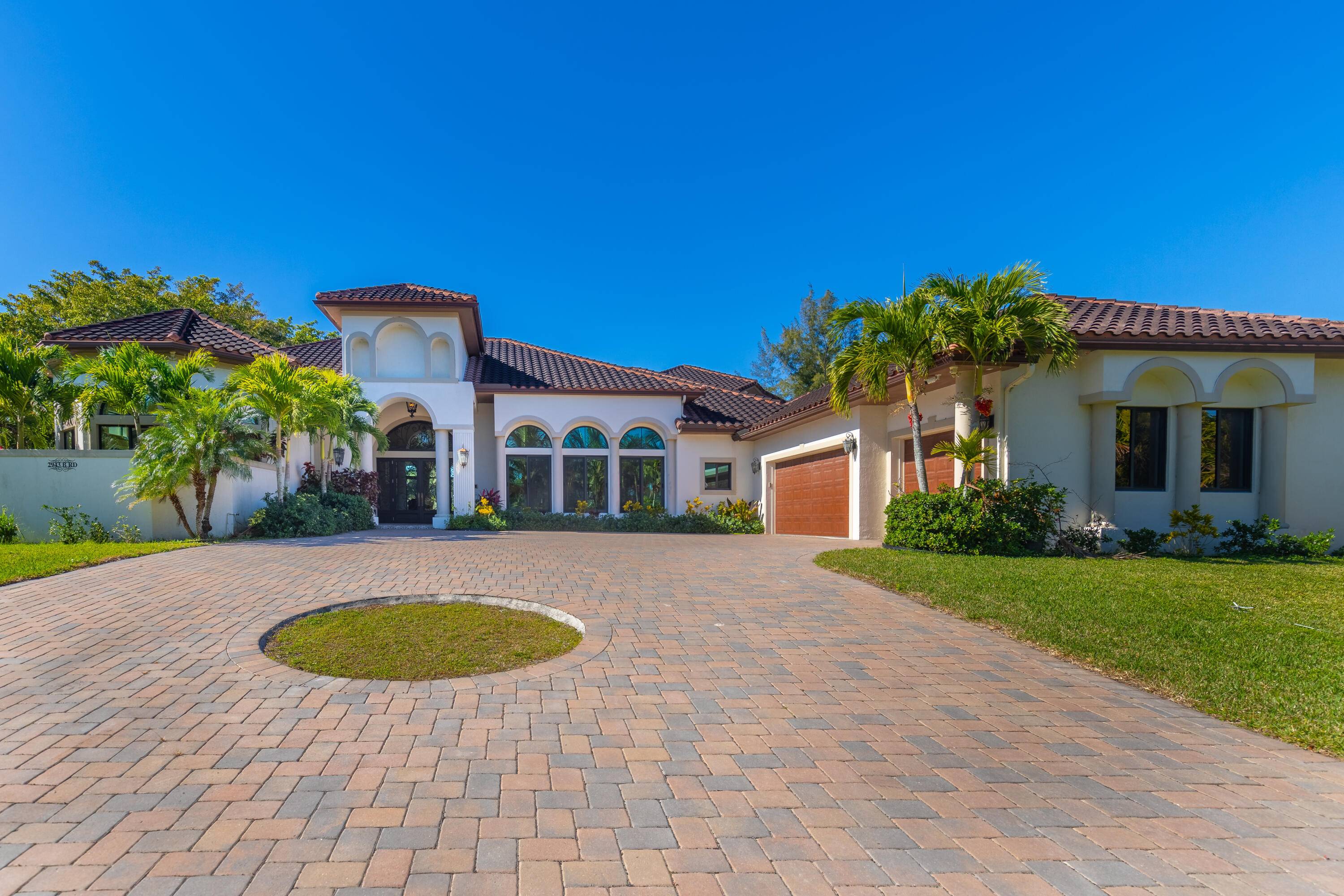 Welcome to EDEN ! ! ! This UNICORN is definitely one of the newest and largest homes in Loxahatchee Groves on 10 acres.