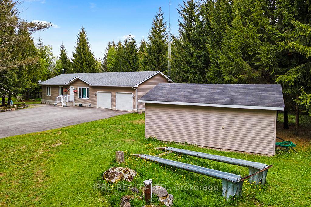 Charming countryside retreat on 9.