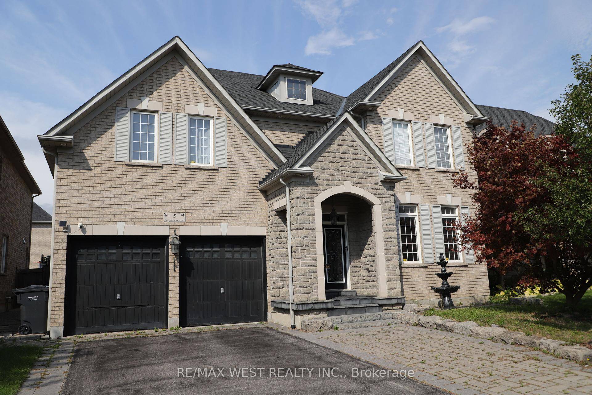 Gorgeous Detached Home in The Vales of Castlemore !