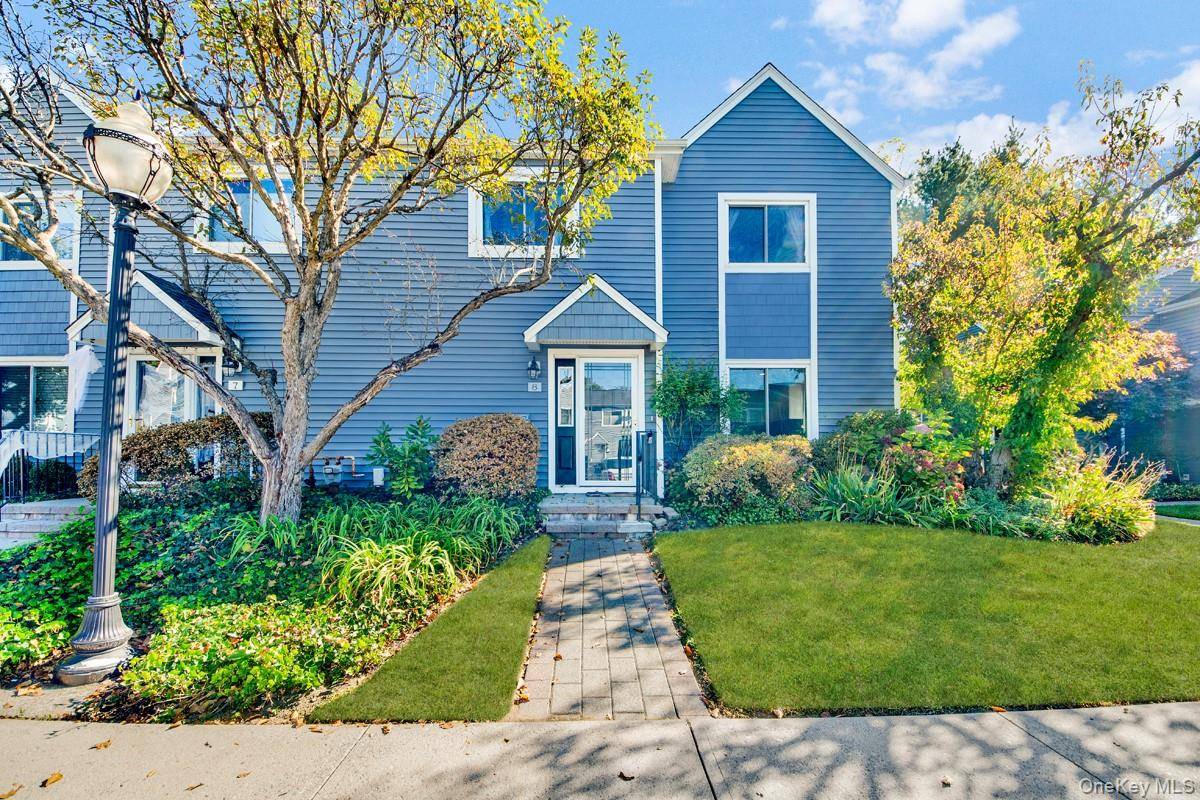 Welcome to Hendrick Hills a bright and spacious end unit condo townhouse offering comfort, style, and convenience.