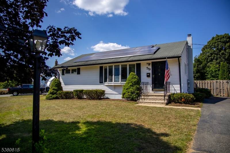 Discover 39 Edith Place !
