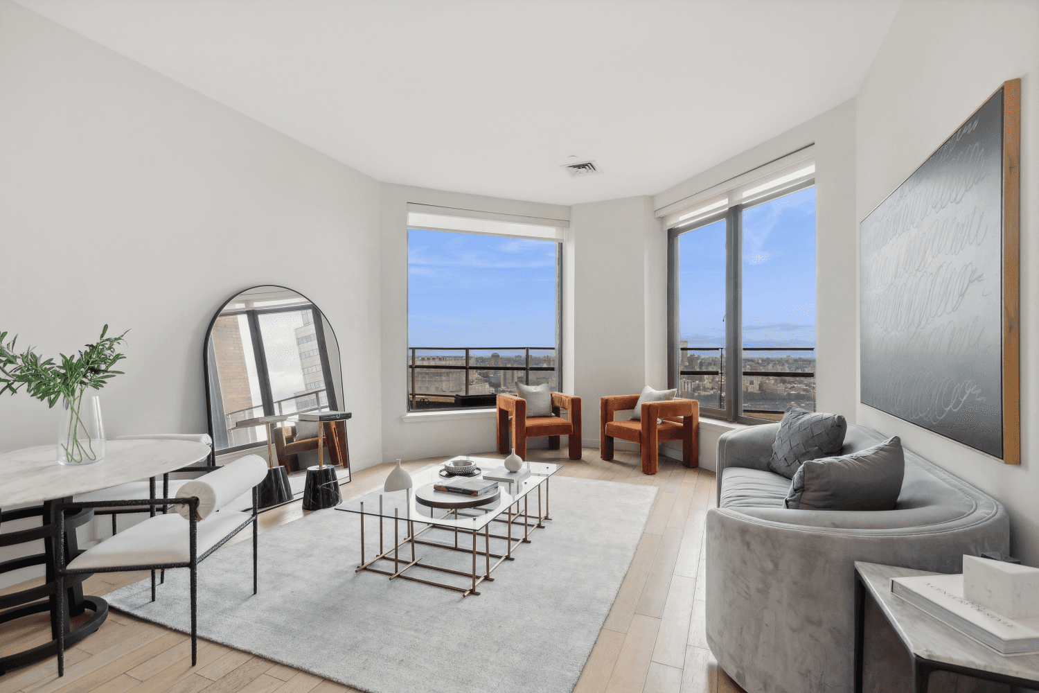 Experience contemporary FiDi luxury in this sun splashed 1 bedroom, 2 bathroomcondo with a home office, step out terrace, and flexible layout allowing for a second bedroom.