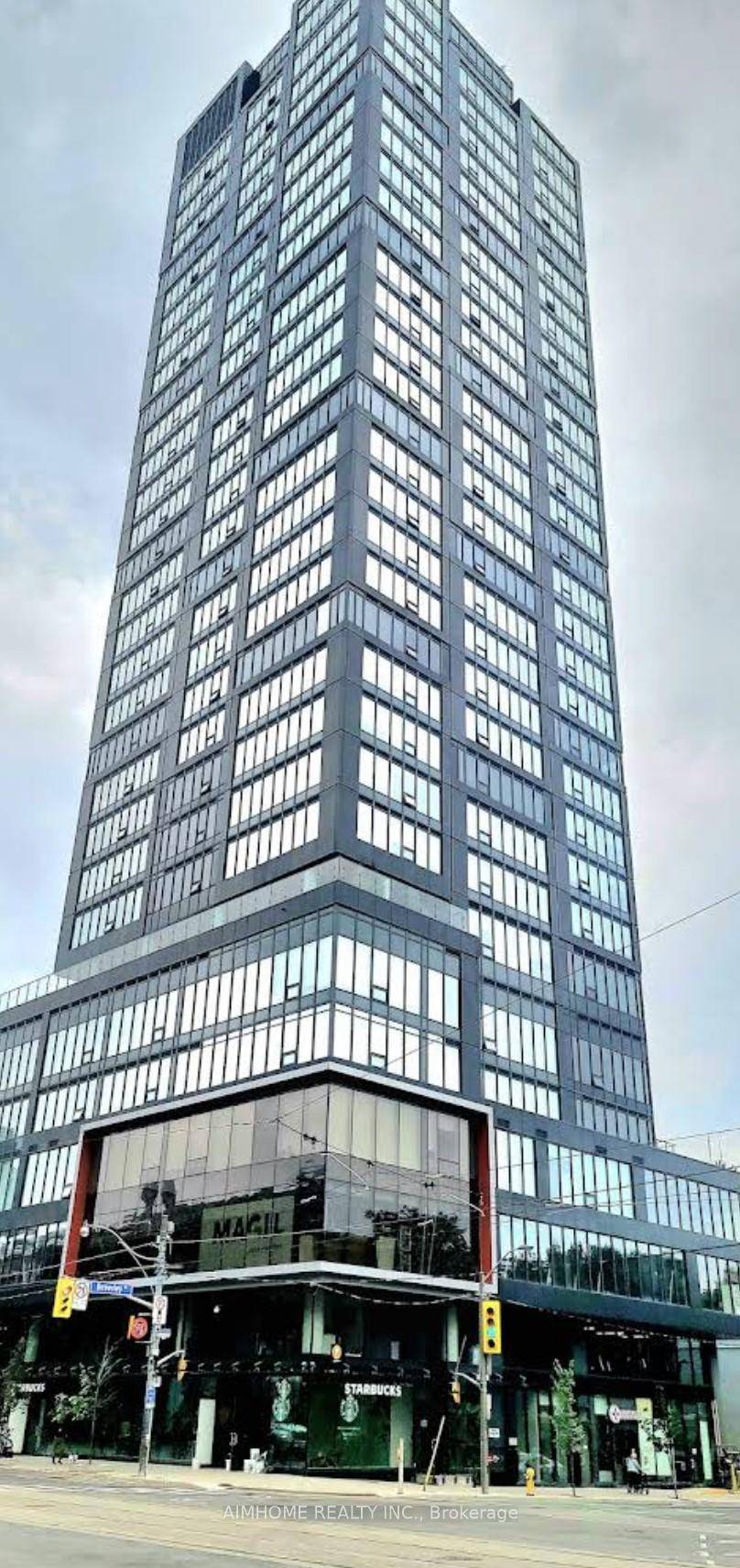 A Bright amp ; Spacious 1 Bedroom Den Unit In The Heart Of Downtown Toronto, Fantastic Location With Steps To University Of Toronto, Financial District, Subways, Stores And Restaurants.