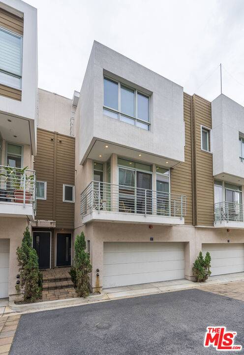 1400  N Fuller Ave 3BR Hollywood Hills East La