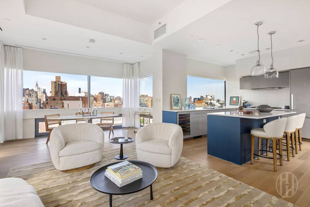 Welcome to your sunlit oasis above Union Square.