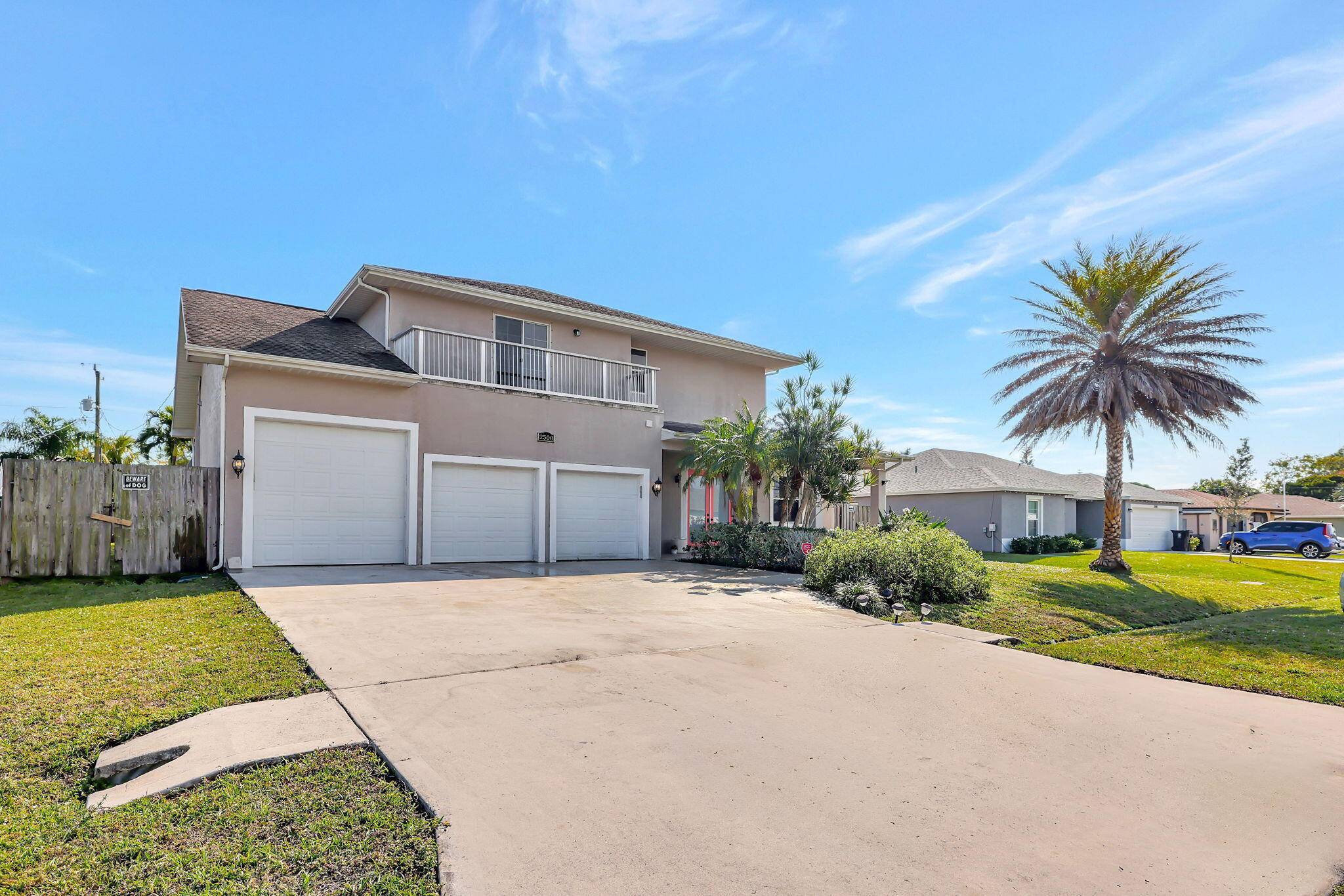 SPACIOUS ! ! ! Fabulous pool home with lots of room !